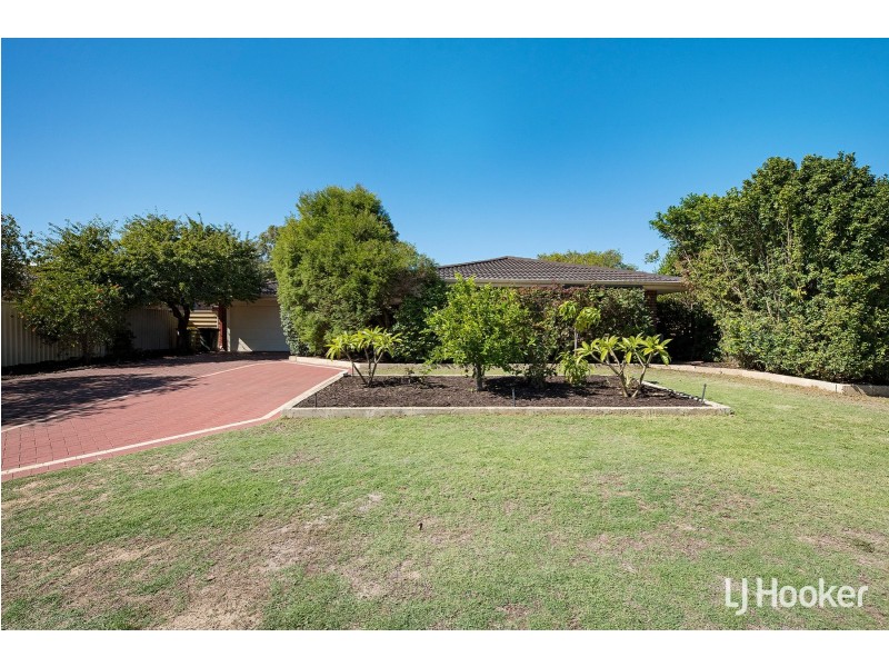 62 Gracechurch Crescent, Leeming WA 6149