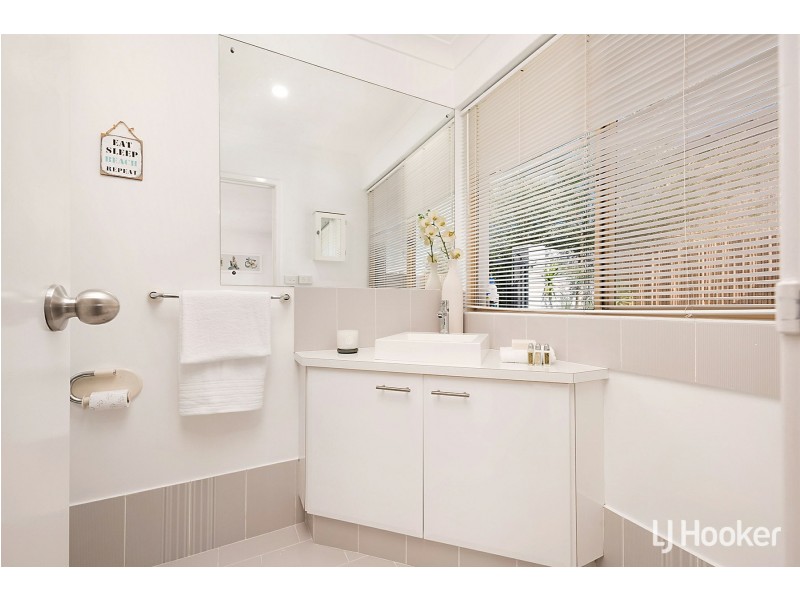 52 Gladstone Road, Leeming WA 6149