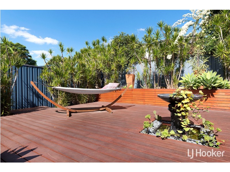 52 Gladstone Road, Leeming WA 6149