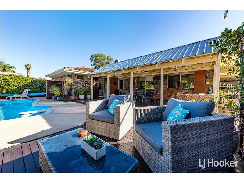 14 Townson Place, Leeming WA 6149