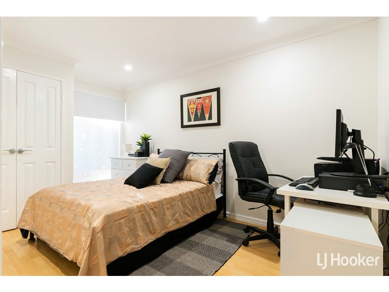 14 Townson Place, Leeming WA 6149