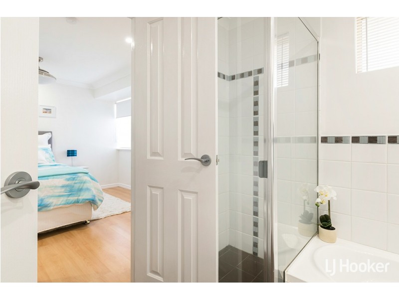 14 Townson Place, Leeming WA 6149