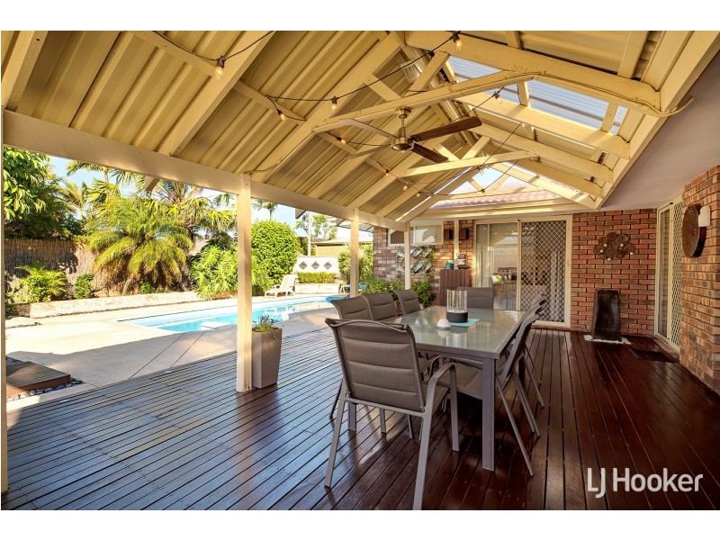 14 Townson Place, Leeming WA 6149