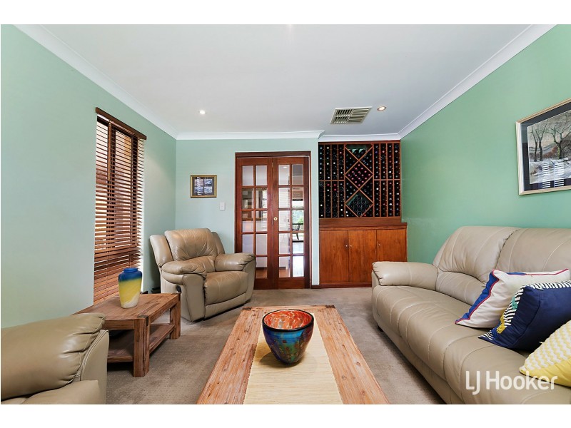 31 Calley Drive, Leeming WA 6149