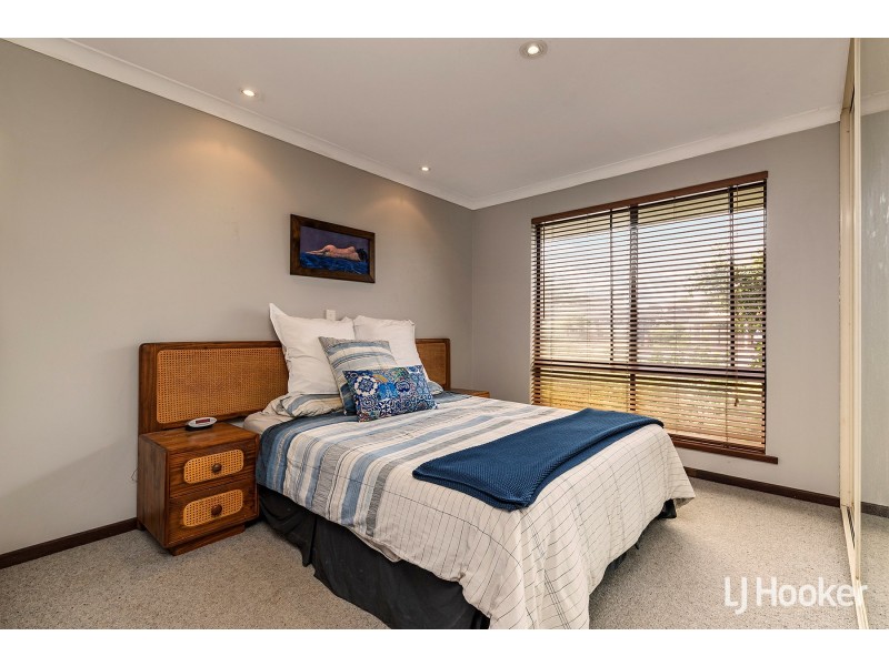 31 Calley Drive, Leeming WA 6149