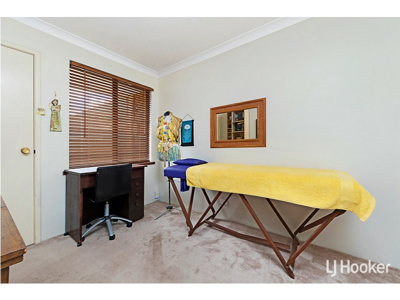 31 Calley Drive, Leeming WA 6149