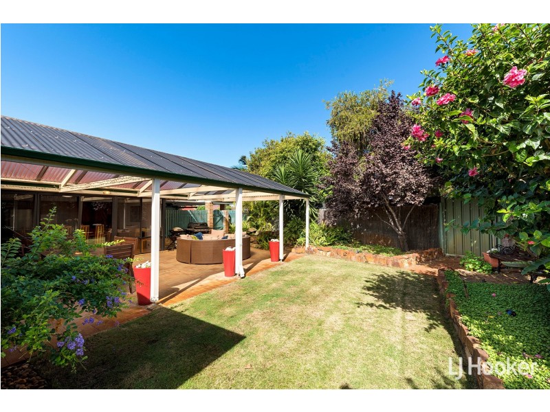 31 Calley Drive, Leeming WA 6149