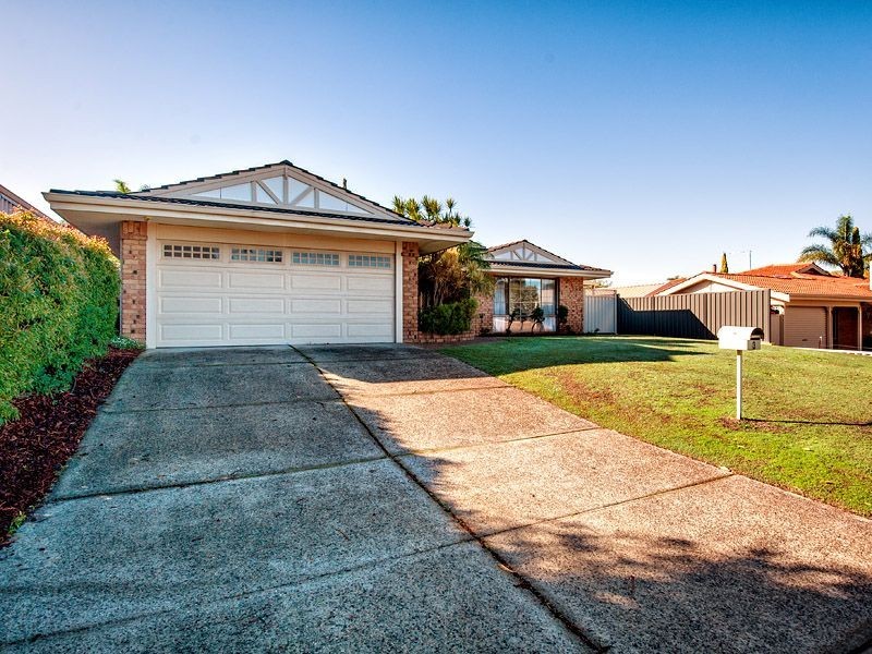 3 Peggs Place, Leeming WA 6149