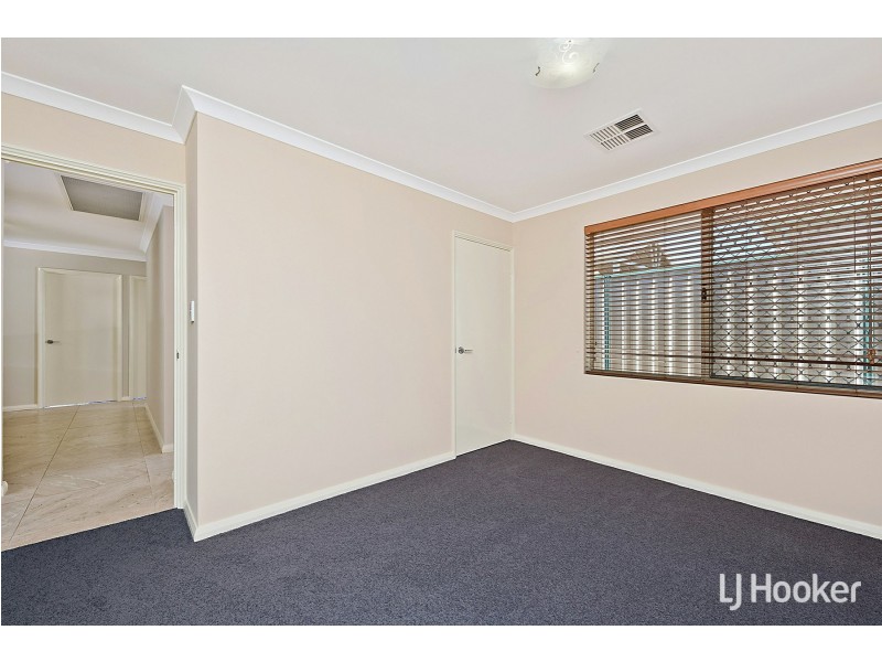 6 Gandossi Court, Success WA 6164