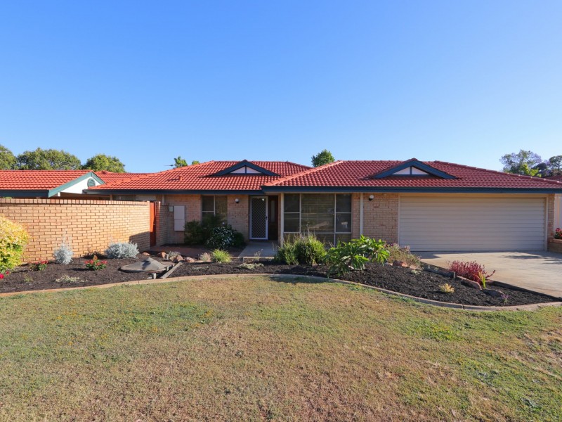 24 Harrington Crescent, Leeming WA 6149