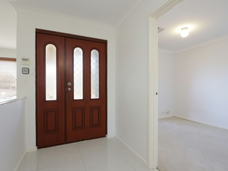 24 Harrington Crescent, Leeming WA 6149