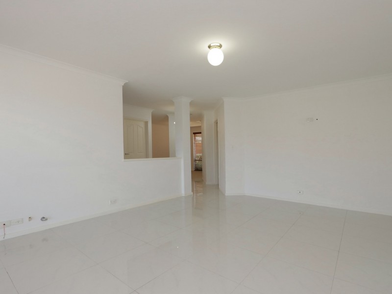 24 Harrington Crescent, Leeming WA 6149