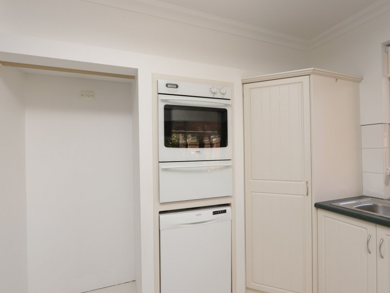 24 Harrington Crescent, Leeming WA 6149