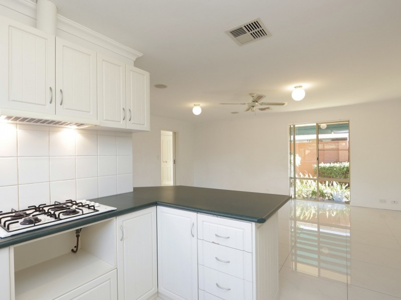 24 Harrington Crescent, Leeming WA 6149