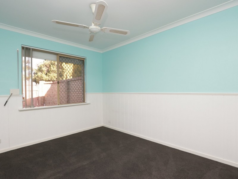 24 Harrington Crescent, Leeming WA 6149