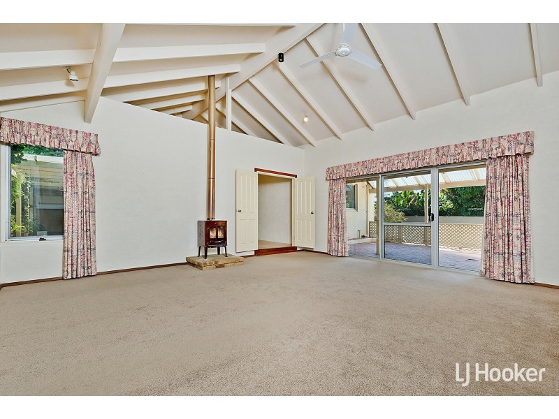 27 Henry Bull Drive, Bull Creek WA 6149