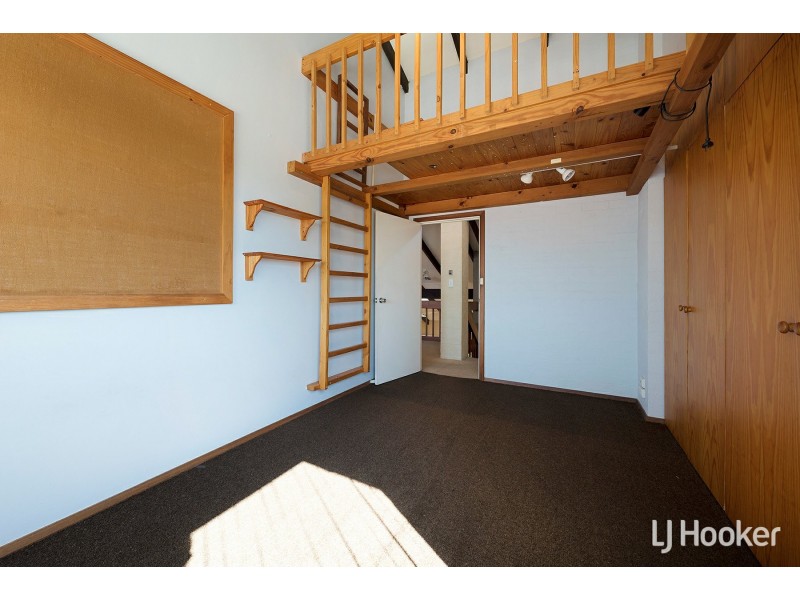 27 Henry Bull Drive, Bull Creek WA 6149