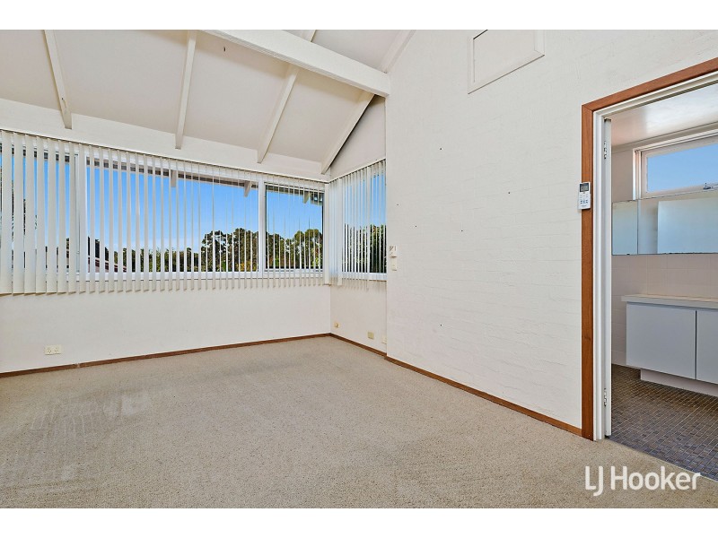 27 Henry Bull Drive, Bull Creek WA 6149