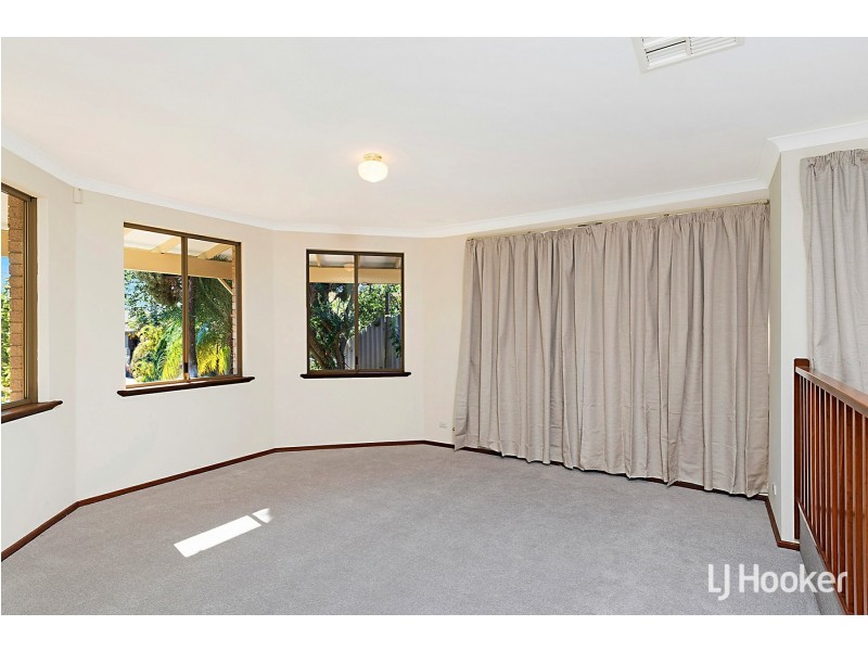 8 Sentinel Gardens, Leeming WA 6149