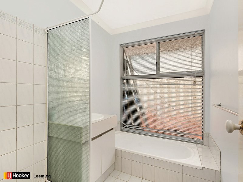 3 Ursuline Vista, Queens Park WA 6107