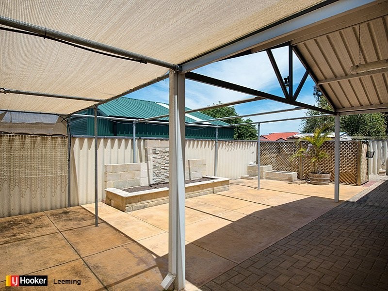 3 Ursuline Vista, Queens Park WA 6107