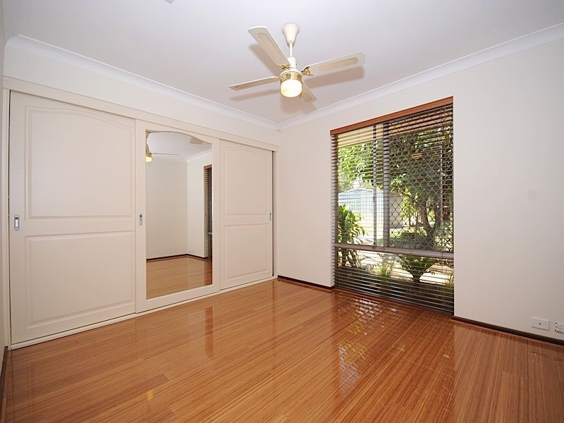 15 Krugger Place, Leeming WA 6149