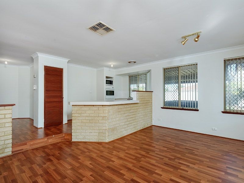 1 Ambassador Court, Thornlie WA 6108