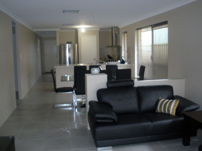 14 Clarity Elbow, Atwell WA 6164