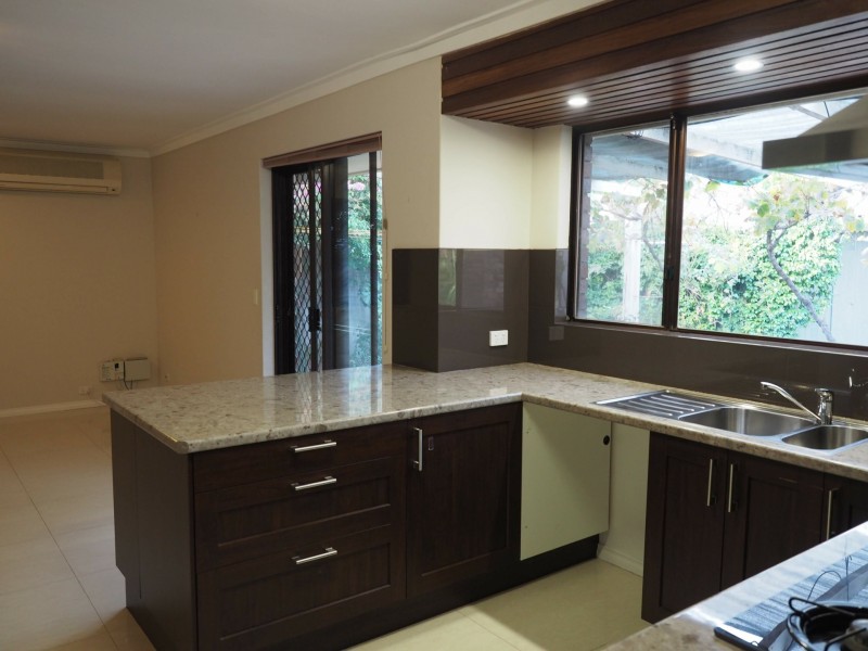 204 Riseley Street, Booragoon WA 6154