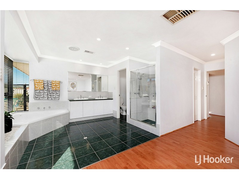 22 Twin Branch Rise, Leeming WA 6149