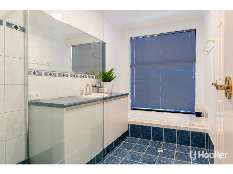 22 Twin Branch Rise, Leeming WA 6149