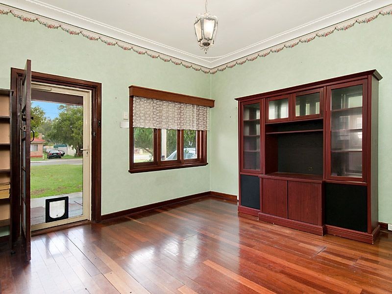 68 Jubilee Street, Beckenham WA 6107