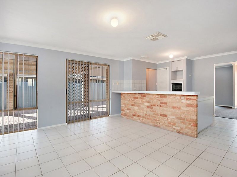 2/37 Gympie Way, Willetton WA 6155
