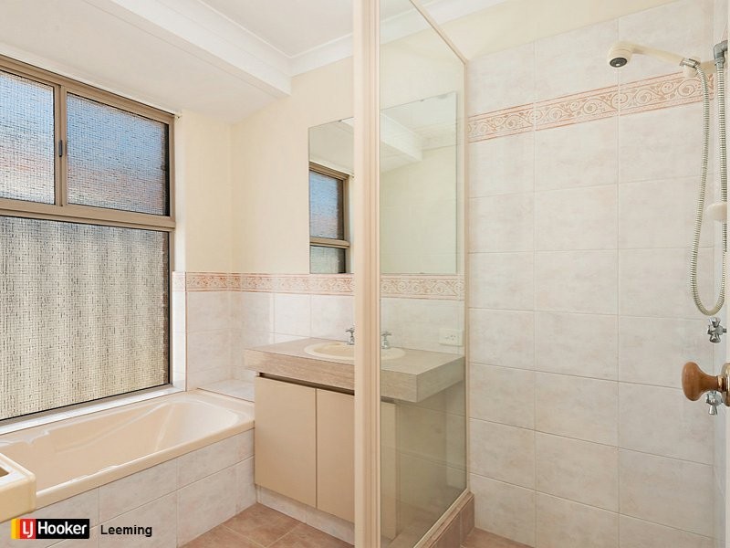 2 Gilbertson Road, Kardinya WA 6163