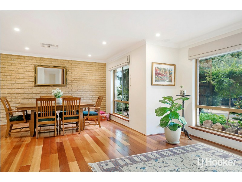 10 Meadow Grove, Leeming WA 6149