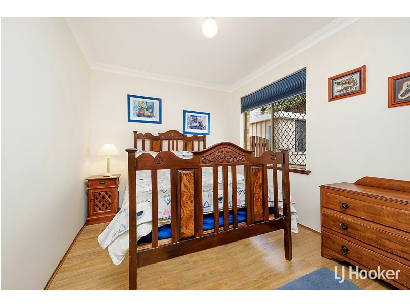 10 Meadow Grove, Leeming WA 6149