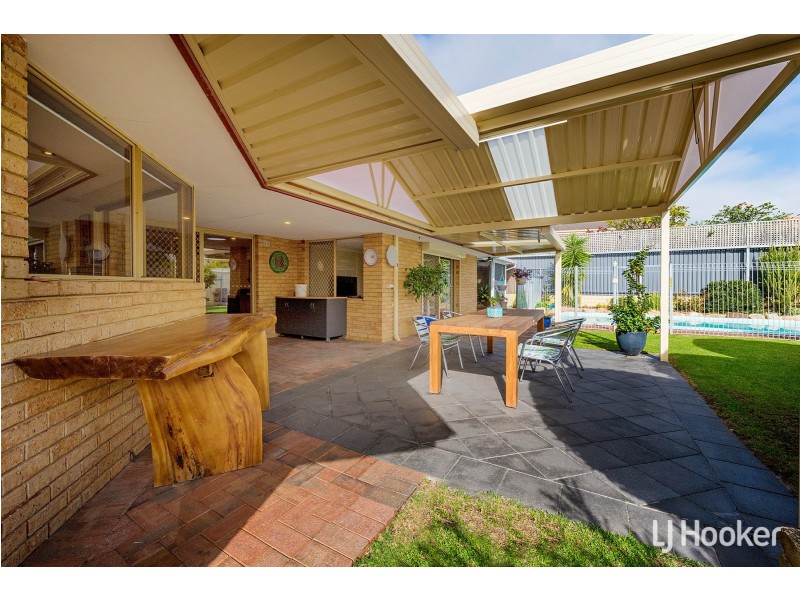 10 Meadow Grove, Leeming WA 6149