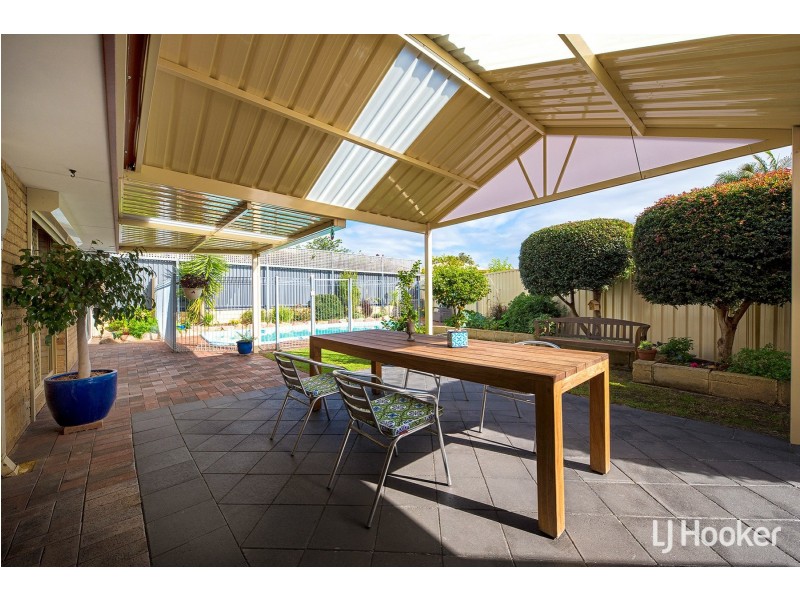 10 Meadow Grove, Leeming WA 6149