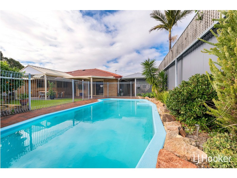 10 Meadow Grove, Leeming WA 6149