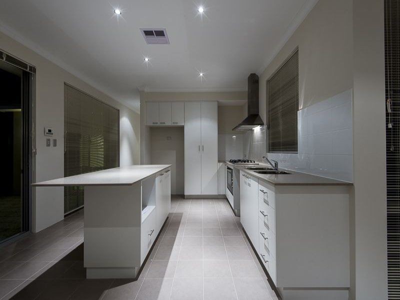 65 Lyon Road, Atwell WA 6164