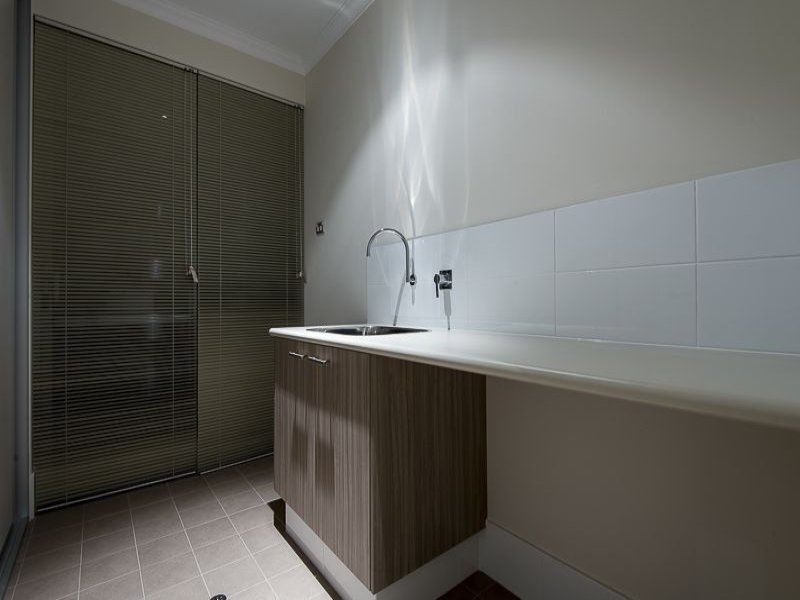 65 Lyon Road, Atwell WA 6164