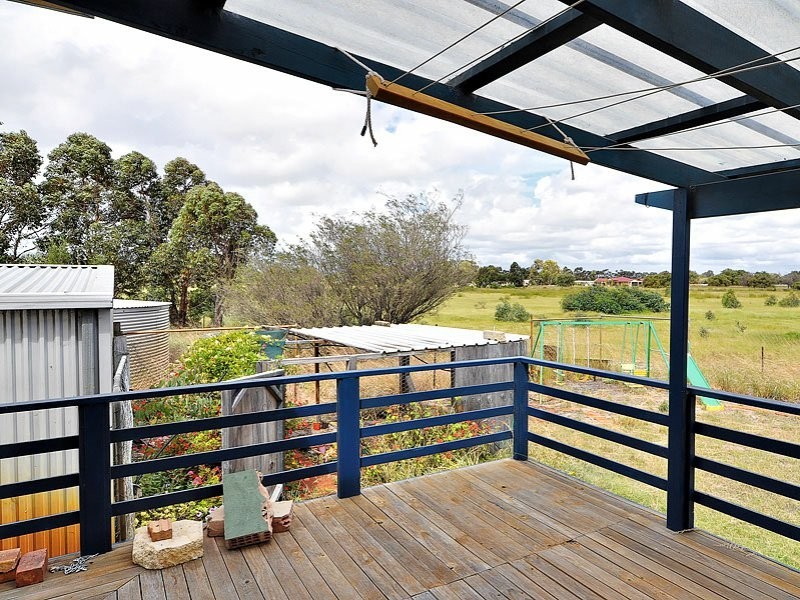 422 Karnup Road, Hopeland WA 6125