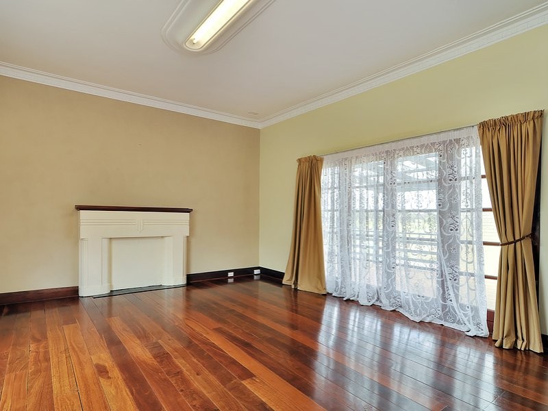 422 Karnup Road, Hopeland WA 6125