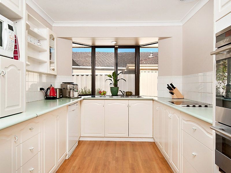 3 Howlett Place, Leeming WA 6149