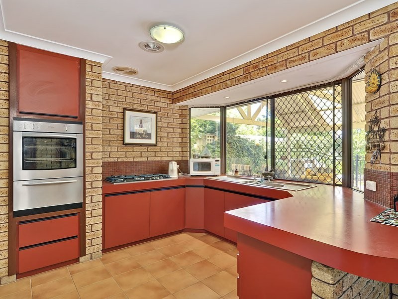 98 Apsley Road, Willetton WA 6155