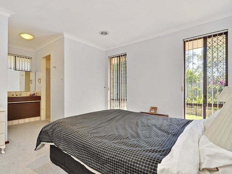 98 Apsley Road, Willetton WA 6155