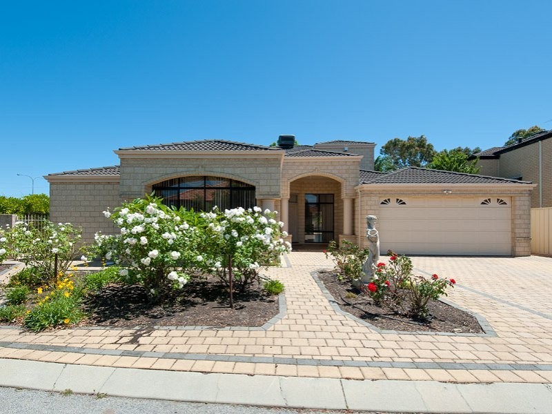 24 Cheshunt Gardens, North Lake WA 6163