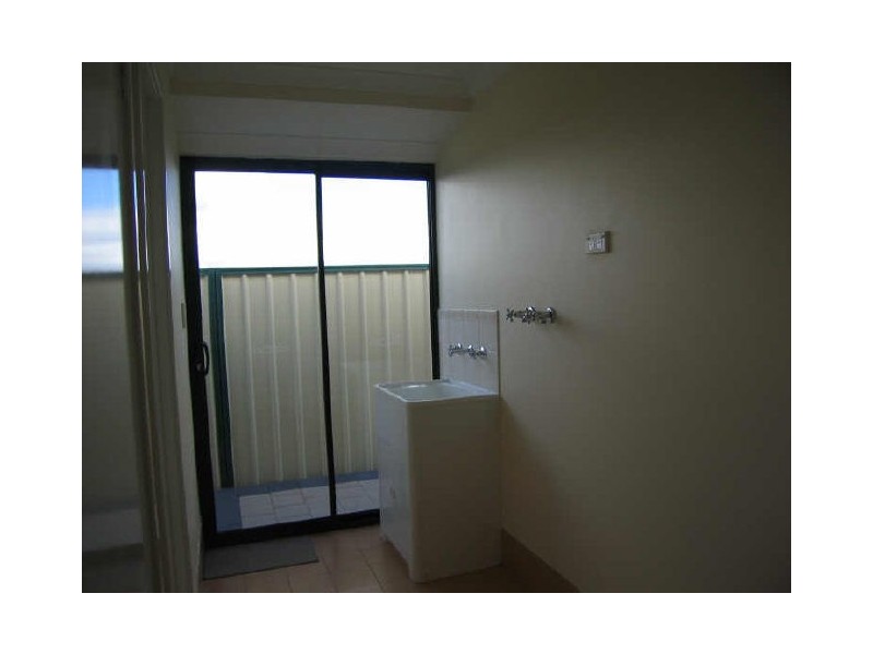 17 Sheffield Bend, Success WA 6164