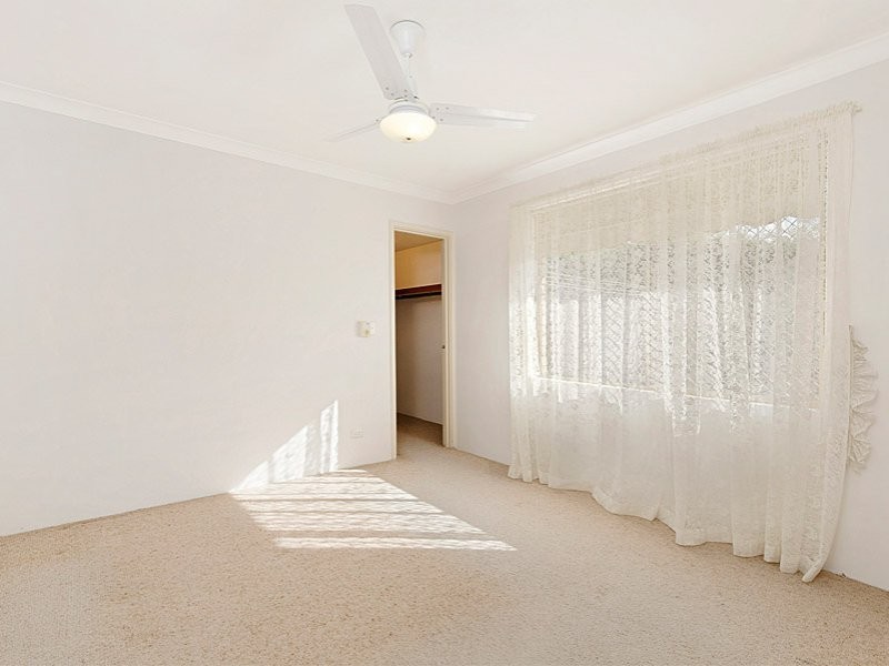 1a Farrington Road, Leeming WA 6149