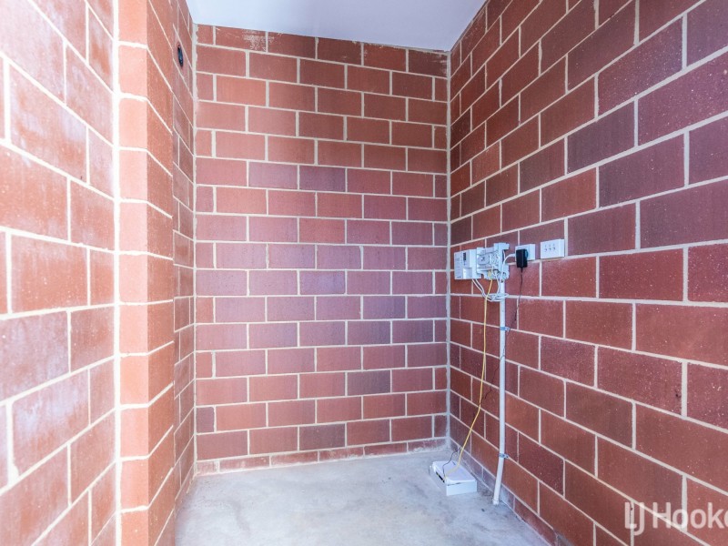 15/2 Cooli Street, Hammond Park WA 6164